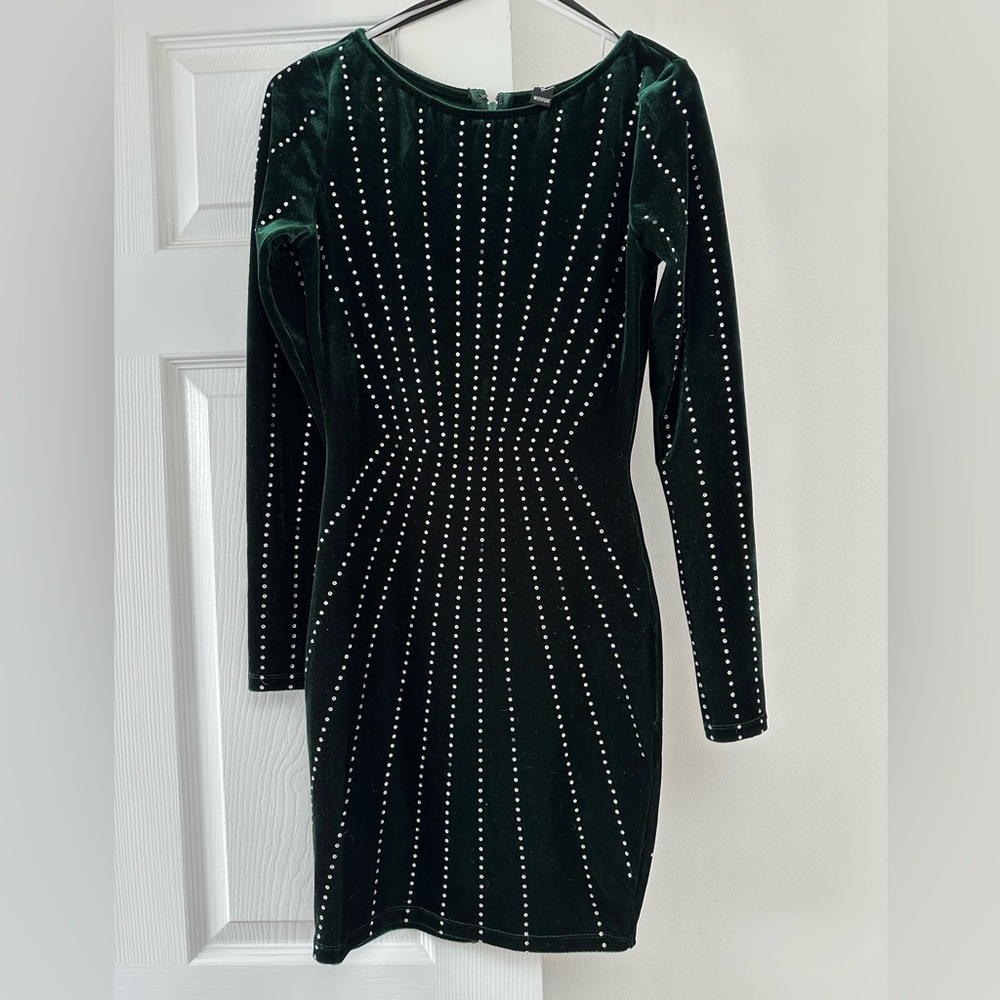Windsor Green Velvet Dress with Rhinestone Accents